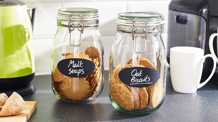 hero_labels_speciality_chalkboard_