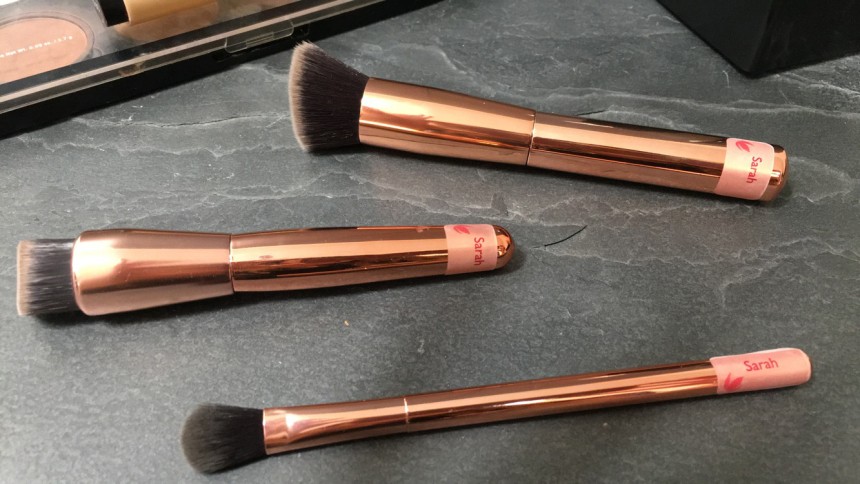 Idea Makeup Brushes Hero