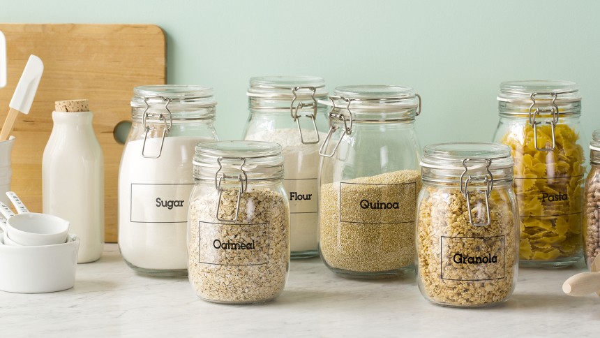 Organised kitchen_at home with Avery