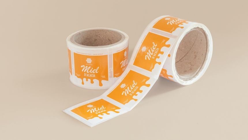 ROLL compare material white plastic