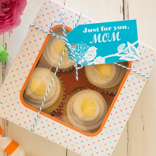 Avery Design & Print can help you create a personal touch to your Mother's Day cards and presents