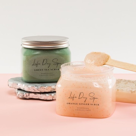 Clear labels on body scrub products