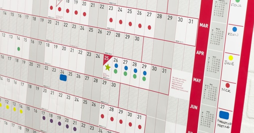 easy to use holiday chart with small labels