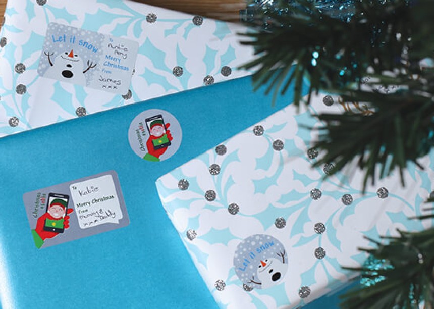 Avery ACSSE01 Christmas Snowman & Elf Gift Sticker Set