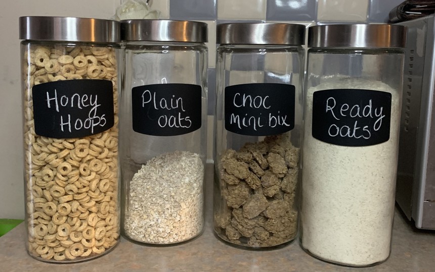 Avery Chalkboard Labels on storage jars_kitchen jars_pantry labels