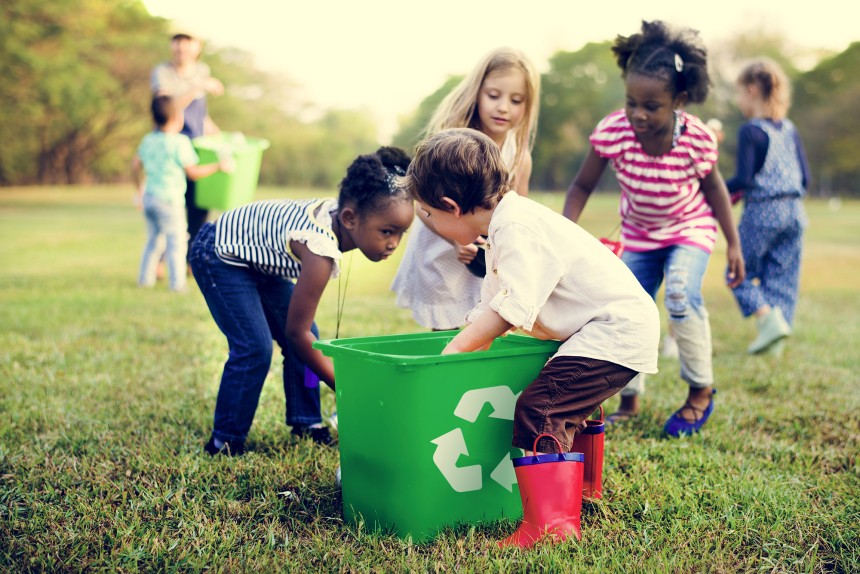 Avery Green Month 2021_children recycling